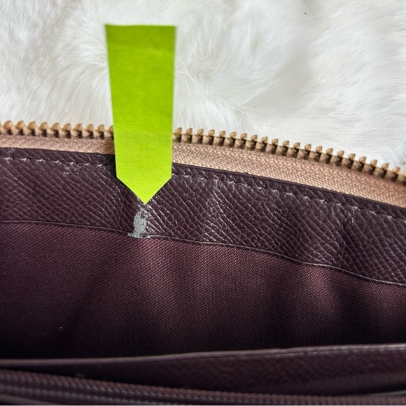 COACH Accordion Zip Signature Debossed Women Wallet Beige Patent‎ Leather F54805 - Picture 15 of 16